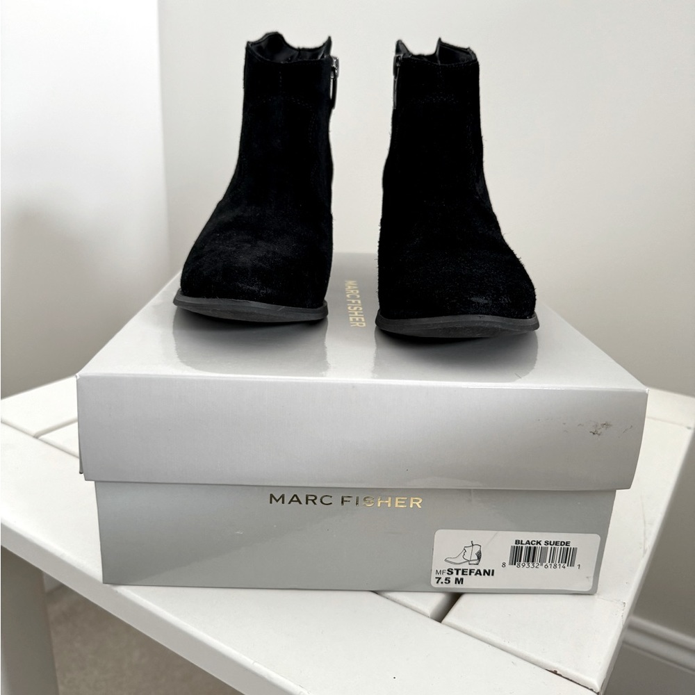 Marc Fisher Women’s Black Suede Boots with leather trim on back of heel. Size7.5